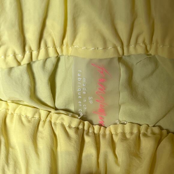 Free People Movement In the Wild Lemon Athletic Shorts Size S NEW - Picture 4 of 7